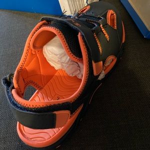 Champion fisherman water shoe size 6 navy outside/orange inside (mens 6)